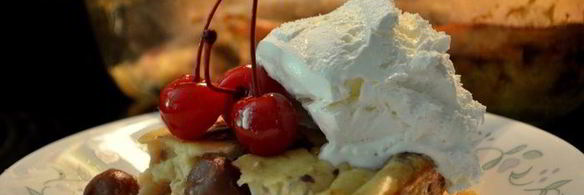 вишневый хлебный пудинг