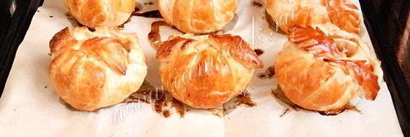 яблоки, запеченные в тесте