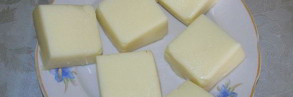 жареное молоко с карамелизированными яблоками