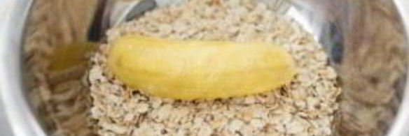 жареные бананы в овсяных хлопьях