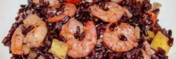 черный рис с креветками