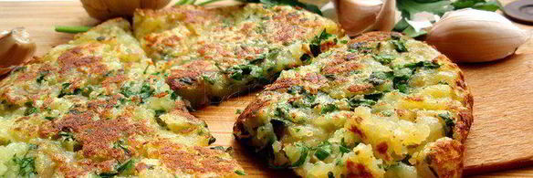 чесночный картофель с зеленью петрушки