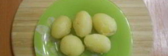 картофель под чесночным соусом