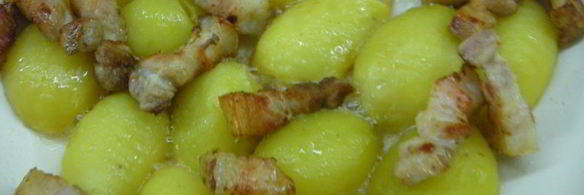 картофель с беконом и чесночком