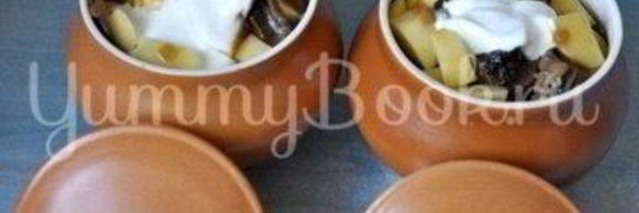 картофель с грибами в горшочке