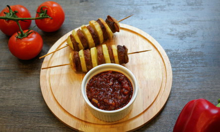 Рецепт картофеля с мясом на шпажках