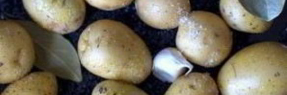 картофель с соусом чили