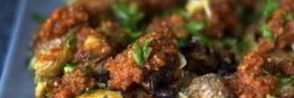 картофель с соусом чили