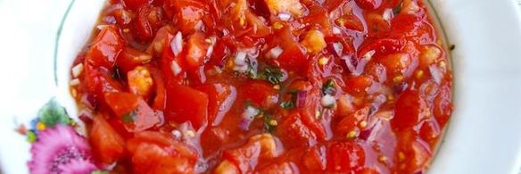 картофельно-рыбные крокеты с томатной сальсой