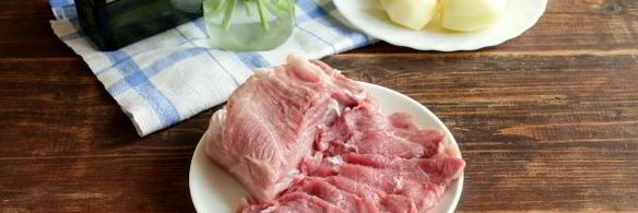 картошка-гармошка с мясом в духовке