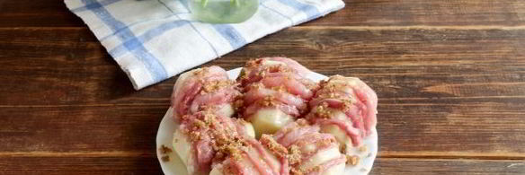 картошка-гармошка с мясом в духовке