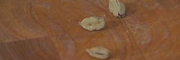 красный рис с артишоками и кардамоном