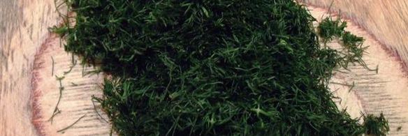 молодой картофель с клубничной сальсой