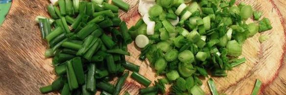 молодой картофель с клубничной сальсой