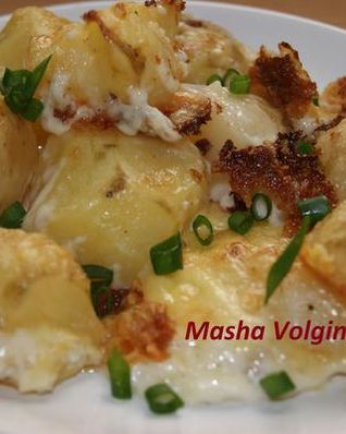 Молодой картофель в сметане