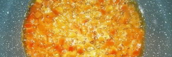 острый рис том-ям с кальмарами