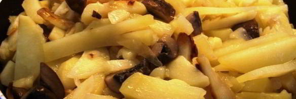 перекус — картошка жареная с грибами