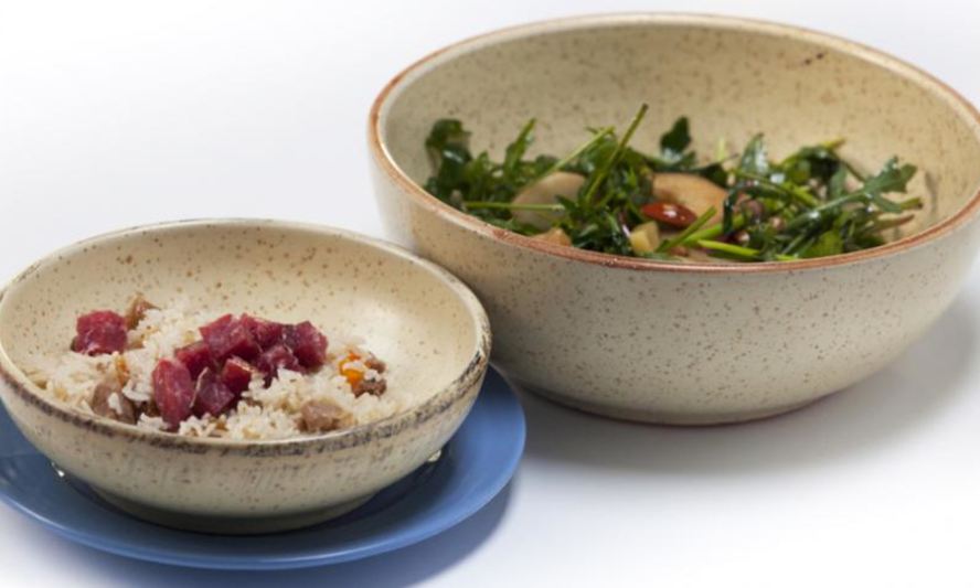 Рецепт пряного риса с индейкой и зеленый салат с грушей