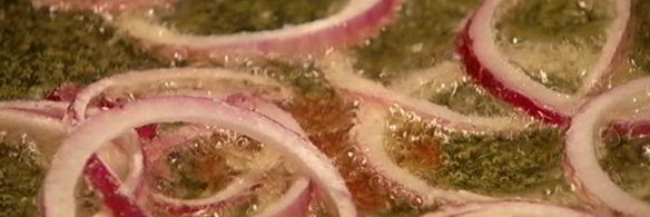 пряный рис с изюмом и травами