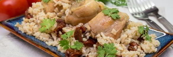 рис с курицей и вялеными помидорами