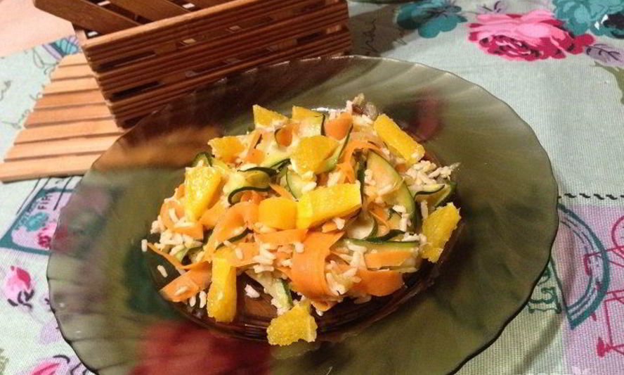 Рецепт риса с морковкой, цуккини и апельсином