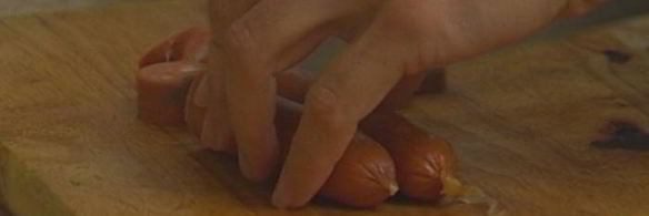 рис с острыми колбасками