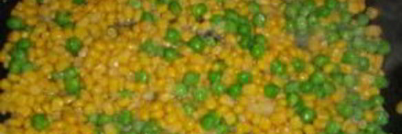 рис с яйцом и овощами