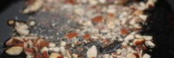 рис с зеленым горошком и миндалем