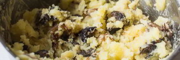 толченый картофель с лесными грибами