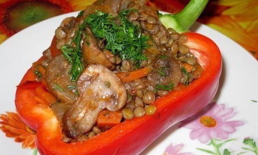 Рецепт зеленой чечевицы с грибами и соусом ткемали