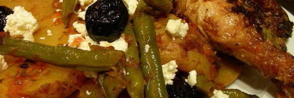 зеленая фасоль и картофель в томатном соусе по-гречески