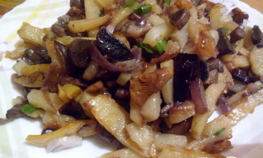 Рецепт жареной картошечки с лесными грибочками