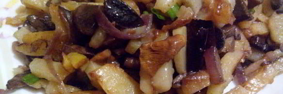 жареная картошечка с лесными грибочками