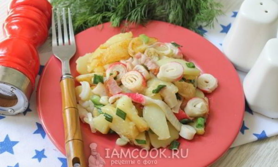 Рецепт жареного картофеля с ветчиной и крабовыми палочками