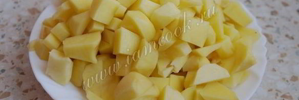 жареный картофель со сметаной и луком