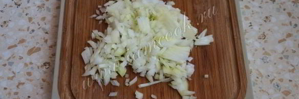 жареный картофель со сметаной и луком