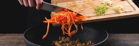 жареный рис по-тайски с курицей