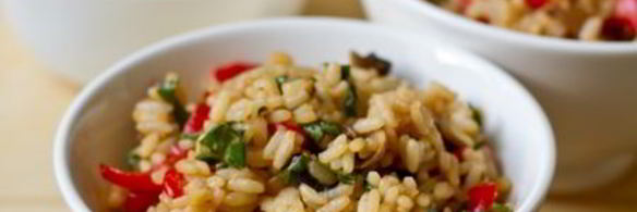 жареный рис с овощами