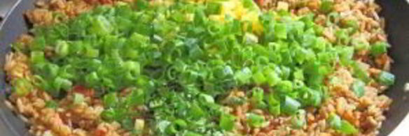 жареный рис со свининой