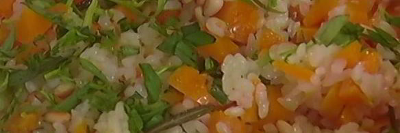 зимний рис с тыквой и кедровыми орехами