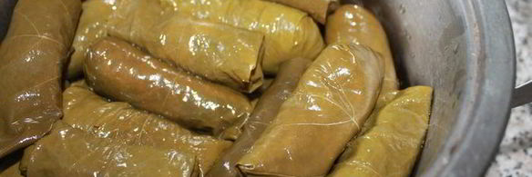 долма в виноградных листьях