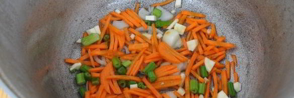 голубцы со свиным фаршем и патиссонами