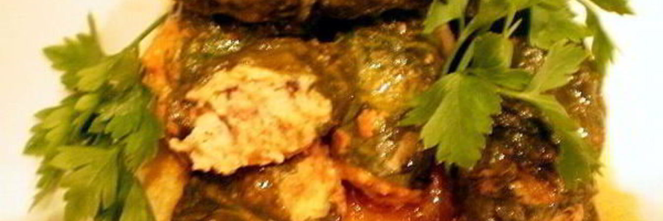 Голубцы в шпинате