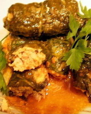 Голубцы в шпинате