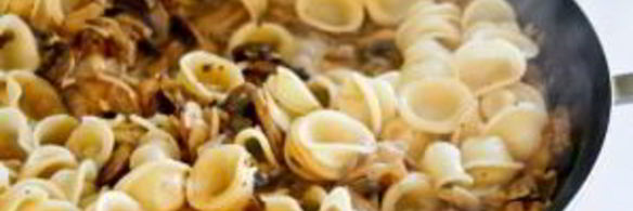 грибы под сливочным соусом