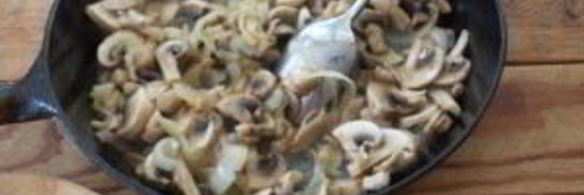 грибы под соусом