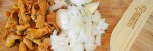 лисички с кабачками жареные