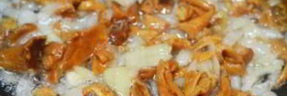 лисички с кабачками жареные