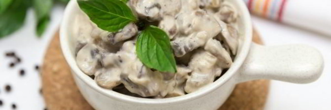 Шампиньоны в сливках