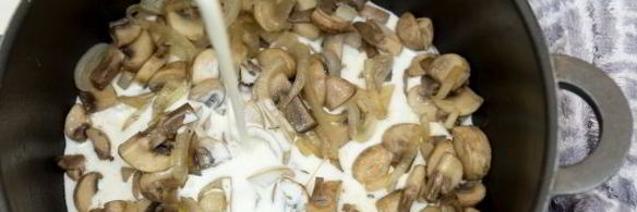шампиньоны в сливках